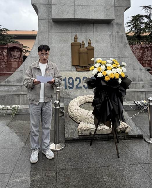 F76EE78D0018B15008A1BDB9B7CC2B4B